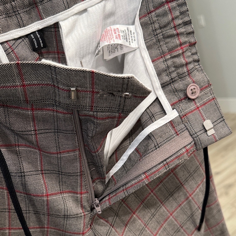 Topman Checkered Men's Dress Pants in Red and Gray - Picture 5 of 5